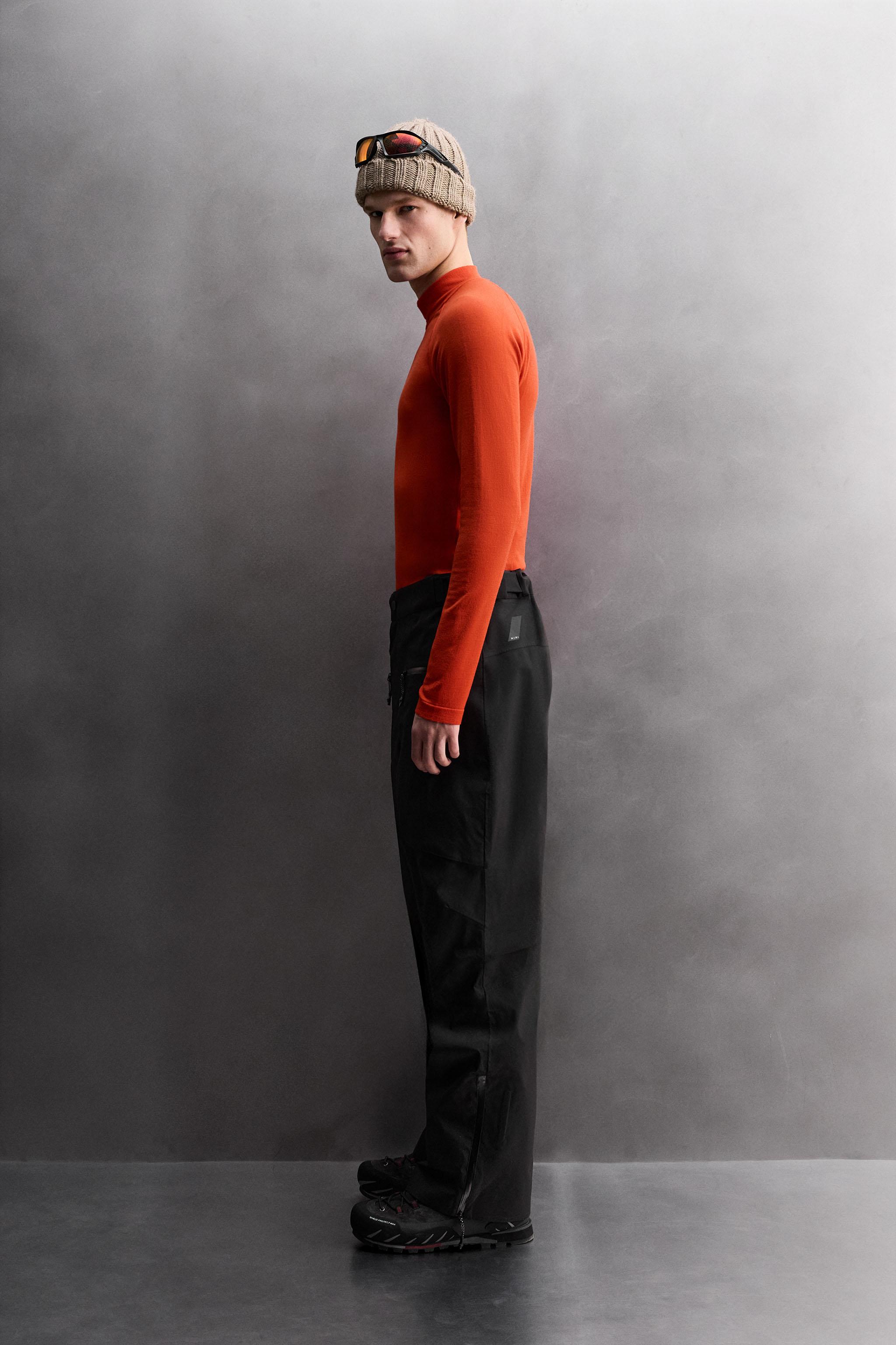 COMPRESSION QUARTER-ZIP SKI T-SHIRT